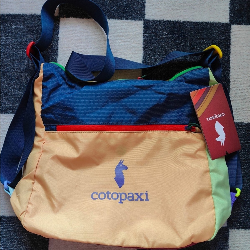 Cotopaxi Del Dia Convertible Messenger Tote Bag